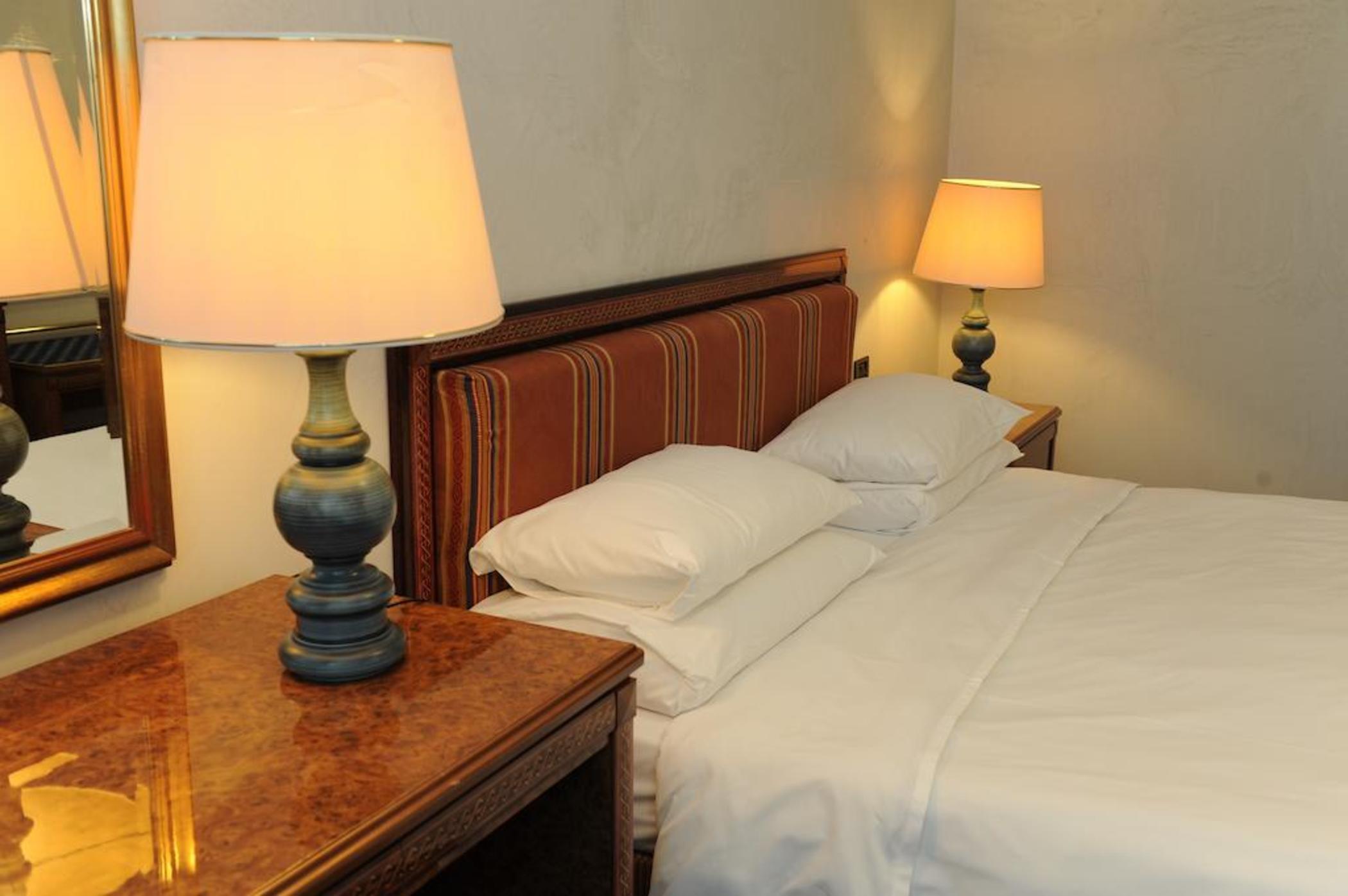 Tower Airport - & Conference Center 4*