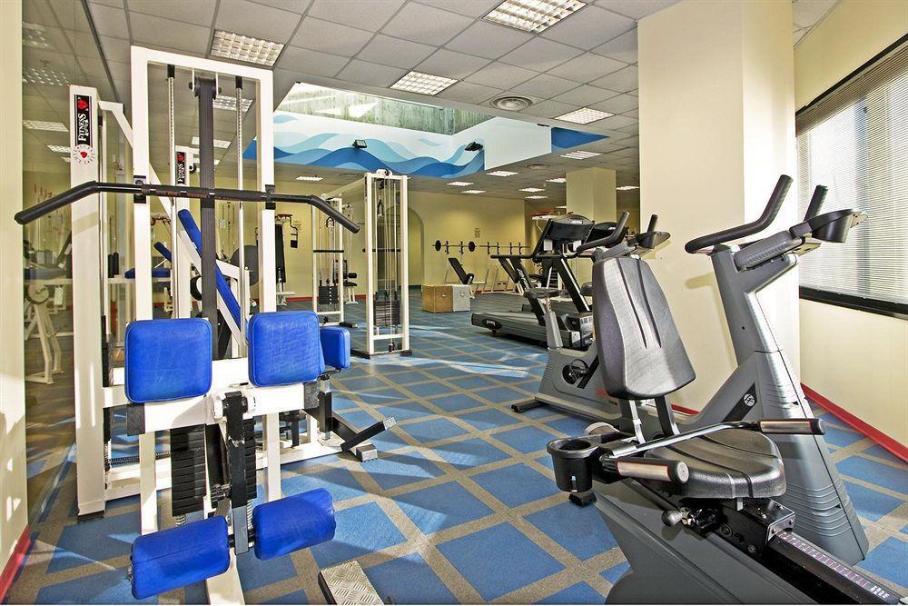 Tower Airport - & Conference Center 4*