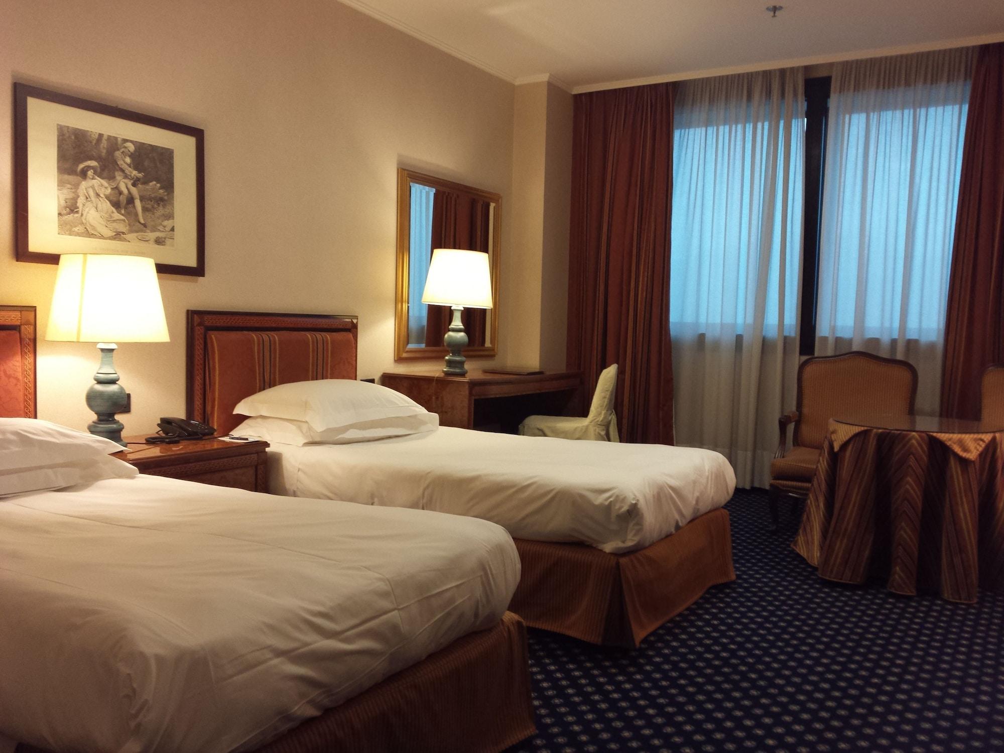 Hotel Tower Airport - & Conference Center