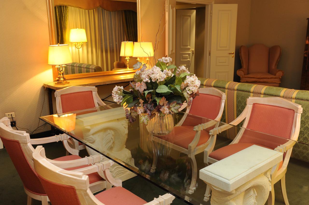 Hotel Tower Airport - & Conference Center 4*