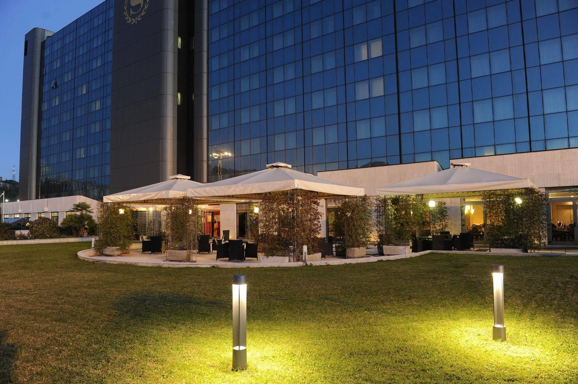 Tower Airport - & Conference Center 4* Génova